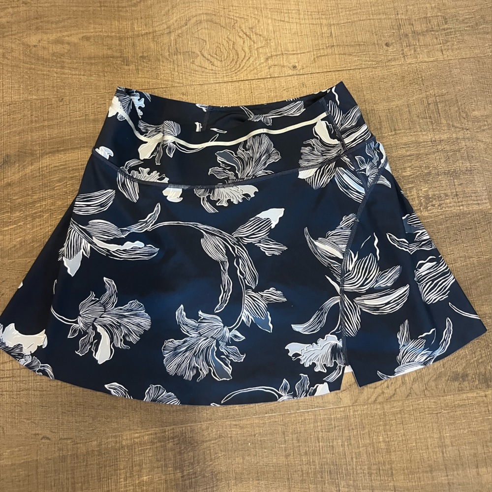 Athleta Tennis/Golf Skirt Size Medium